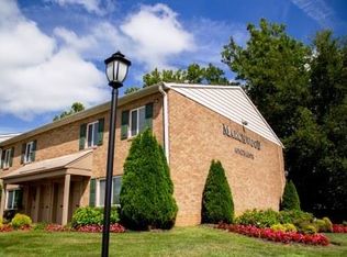 2 Coach Ln, Exton, PA 19341