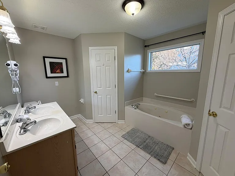 680 Timber Cv — Photo 14