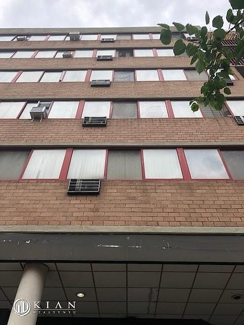 1st image of 48 Market St #3