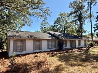 1814 Green Valley Ln, Albany, GA 31707