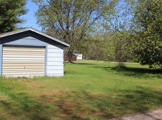 108 Madison St, Redgranite, WI 54970