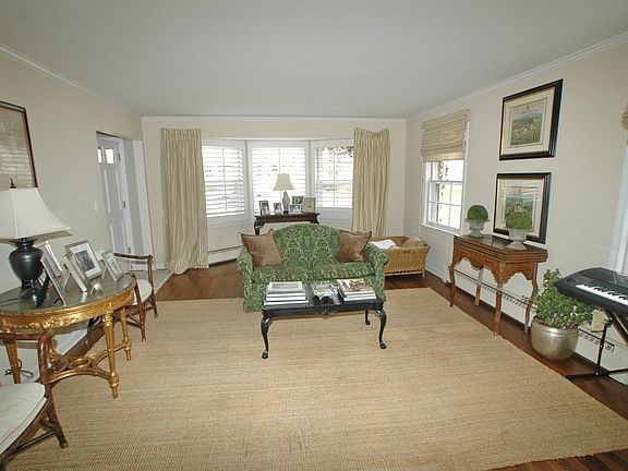 2nd image of 55 E Witchwood Ln