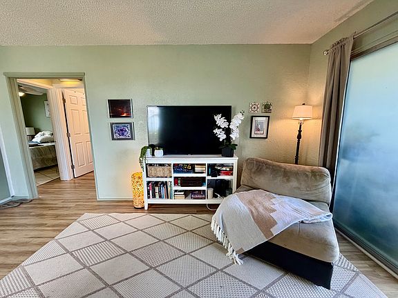 3rd image of 74-5618 Palani Rd APT L2