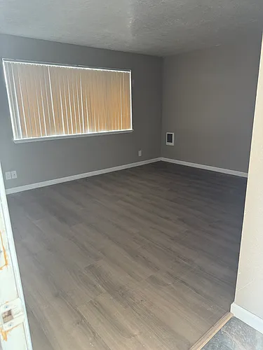 1233 Susan Ct NE #1233 Photo 1