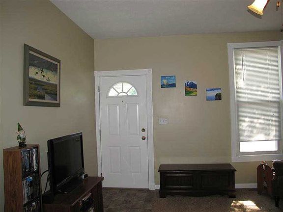 2nd image of 112 Talbot Ave