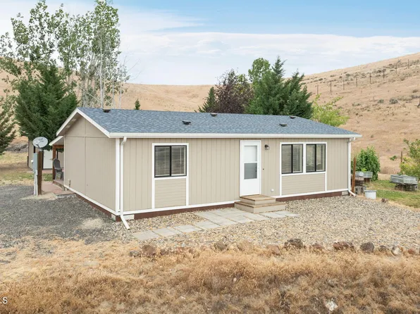 1903 Buffalo Rd, Selah, WA 98942