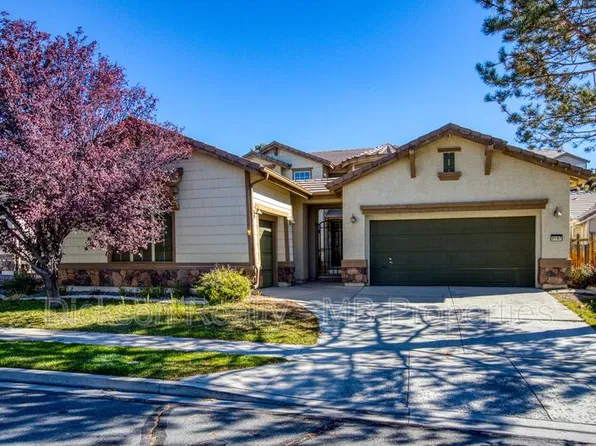 3197 Ten Mile Dr, Sparks, NV 89436
