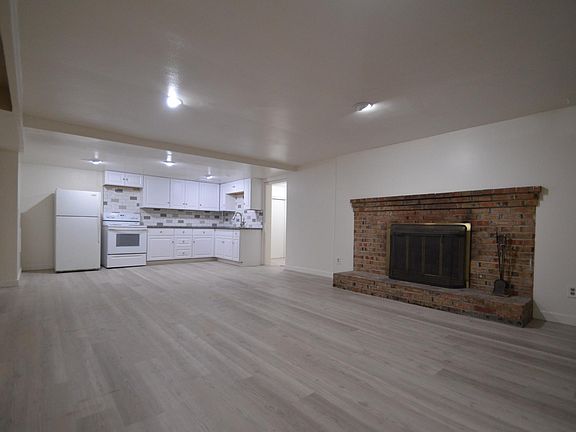 3rd image of 13400 Roosevelt Way N #18