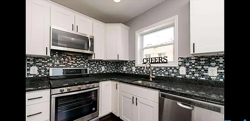 105 Bloomsberry St Photo 1