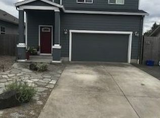 1253 W Quinalt St, Springfield, OR 97477