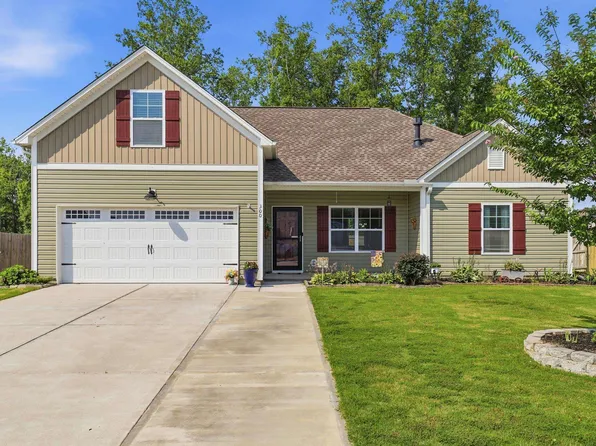300 Icebow Rd, Fountain Inn, SC 29644