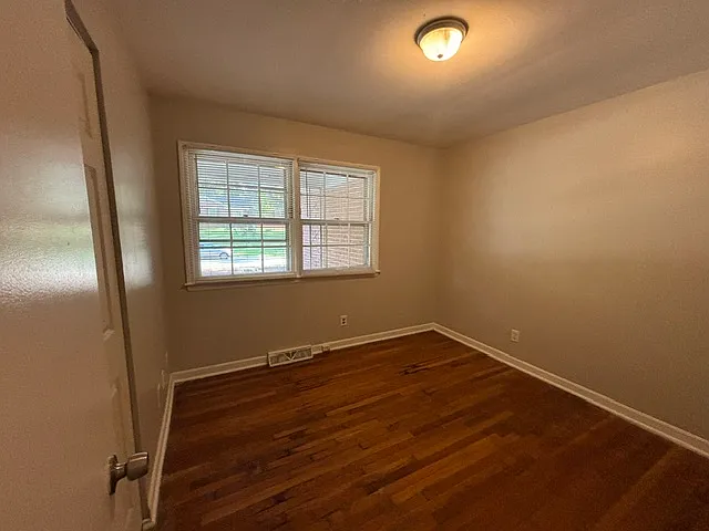 3907 Raintree Dr — Photo 8