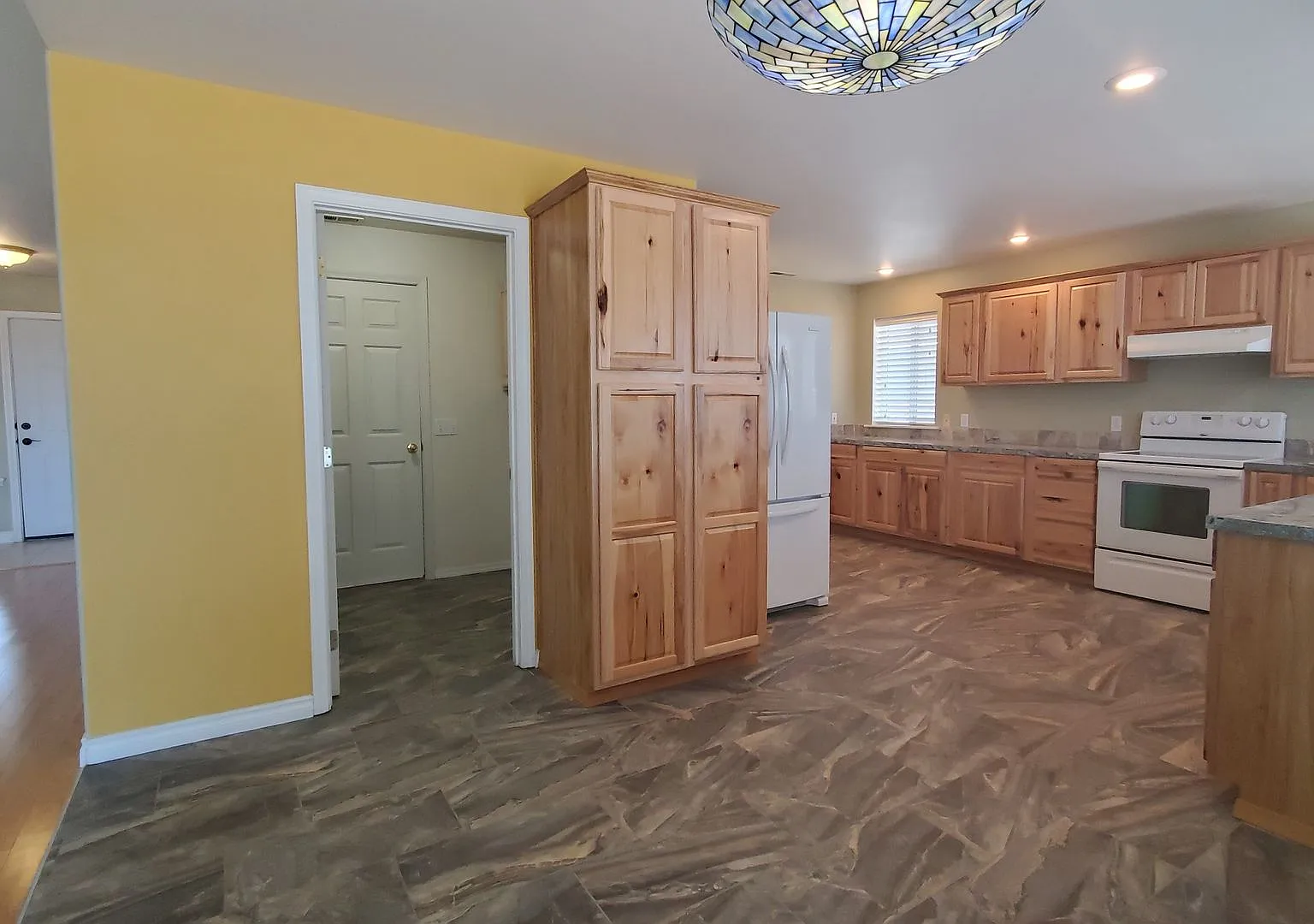 2452 N. Rhode Island Court in Beautiful South Richland! — Photo 4