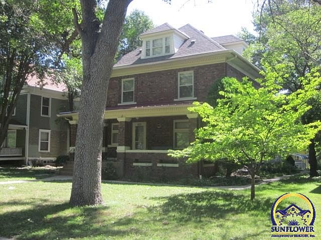 2nd image of 1621 SW College Ave