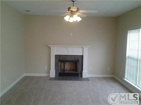 3rd image of 3323 Hopewell Ct