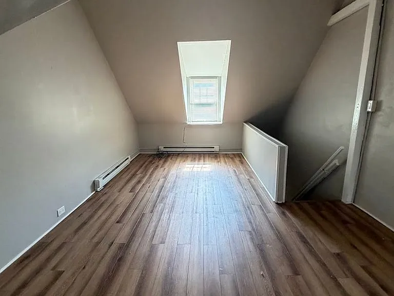 317 Wunder St — Photo 9