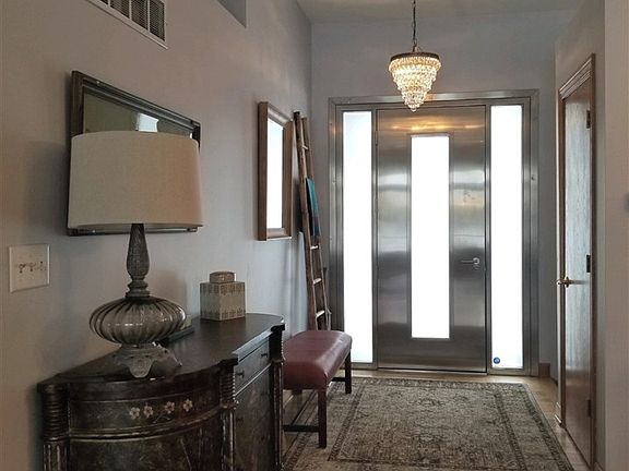 3rd image of 11624 Bradley Dr