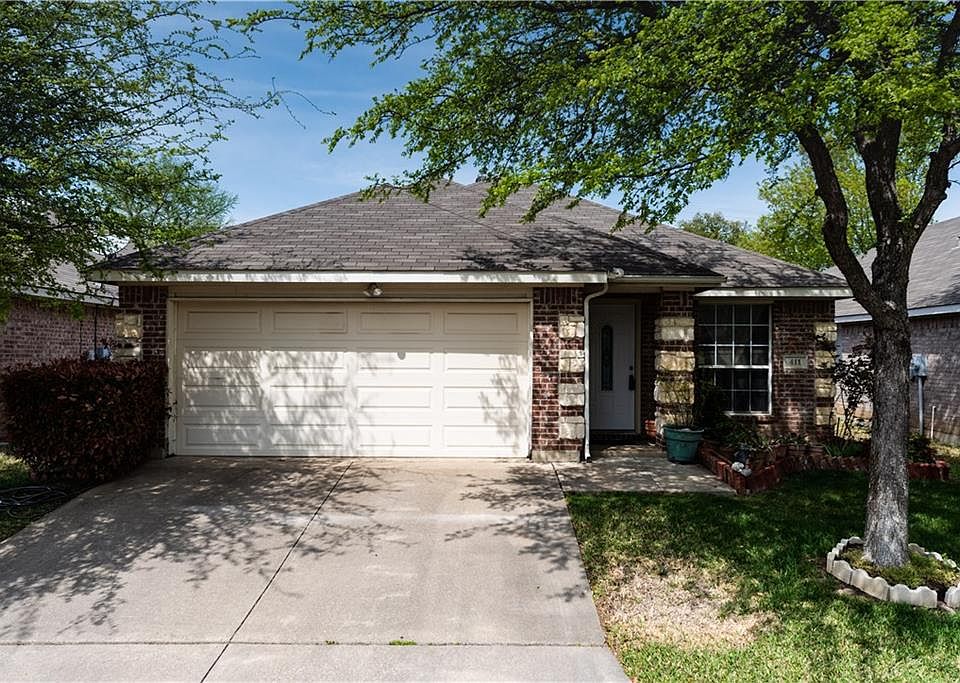 1st image of 411 Horse Shoe Dr