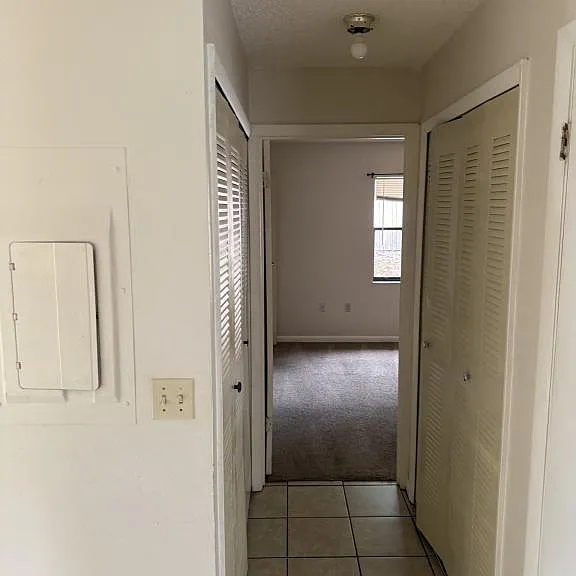 110 E Washington St — Photo 10