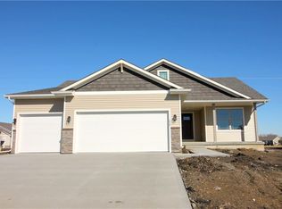 220 NE 48th St, Ankeny, IA 50021