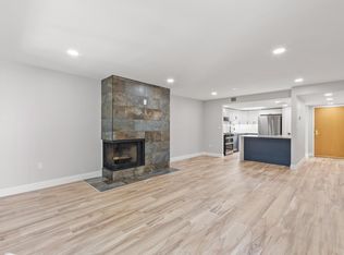 487 Place Ln, Woburn, MA 01801