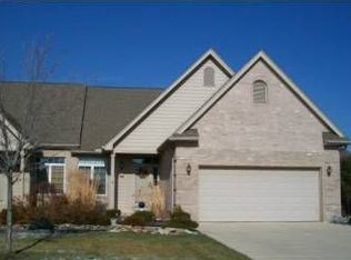 1402 Turnberry Ct, Bowling Green, OH