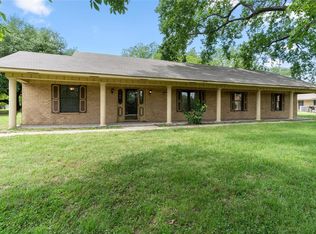 402 Kaufman St S, Mount Vernon, TX 75457