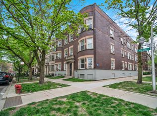 855 W Grace St #3S, Chicago, IL 60613