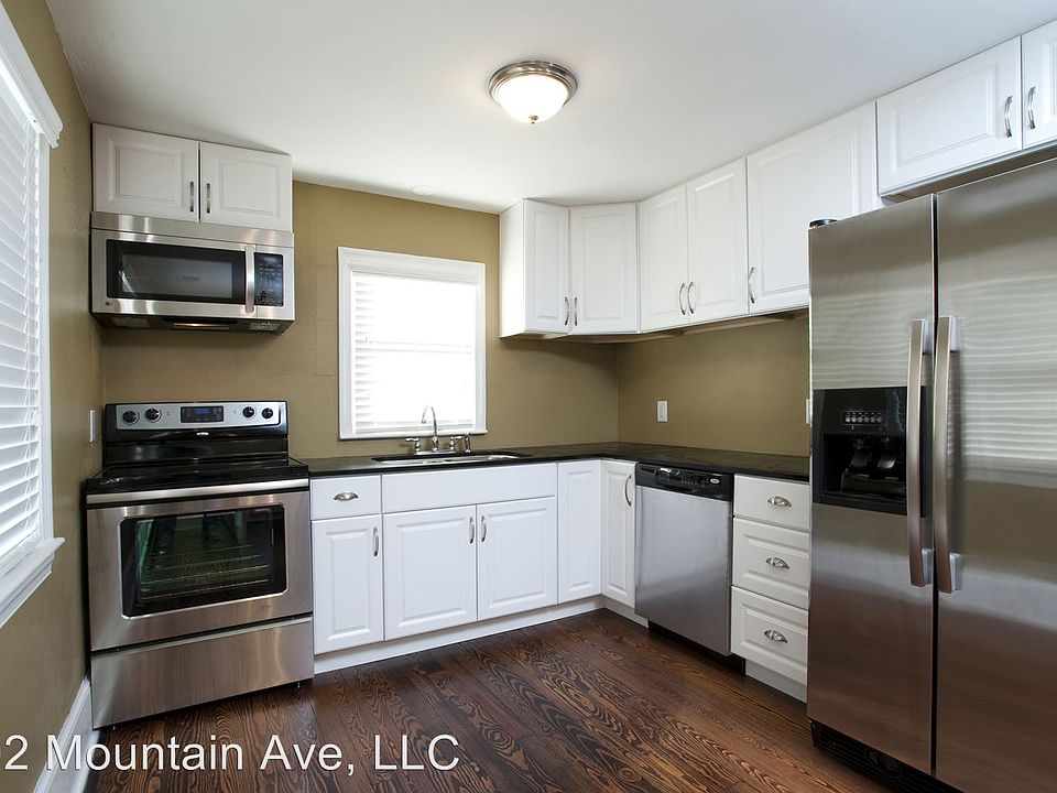 1st image of 302 Mountain Ave SW #911