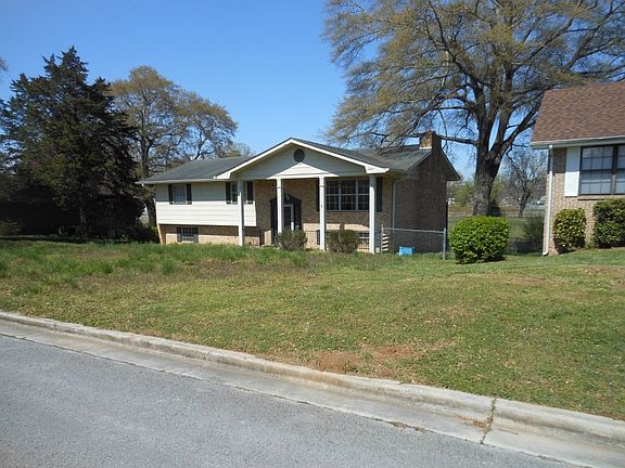 2nd image of 4903 N Moore Ln