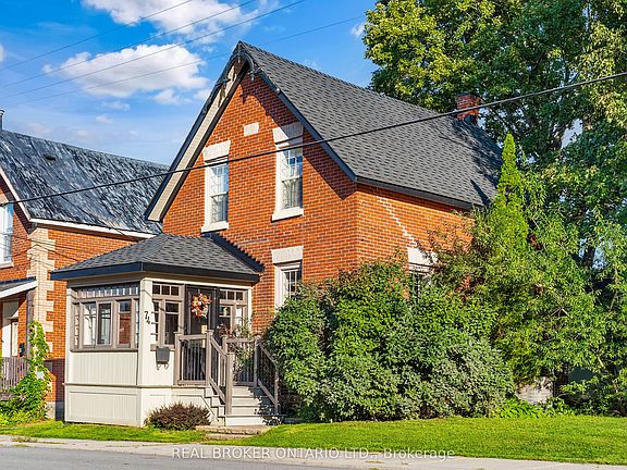 3rd image of 74 Herriott St