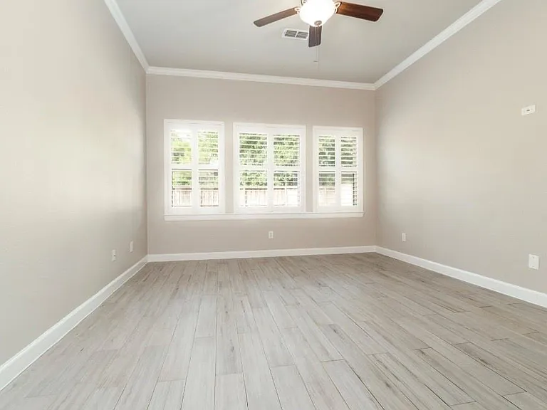 9615 Spring Ct — Photo 10
