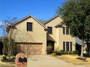 680 Morgan Dr, Grand Prairie, TX 75052