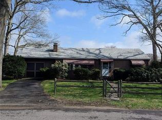 59 Glenrose Dr, Riverside, RI 02915