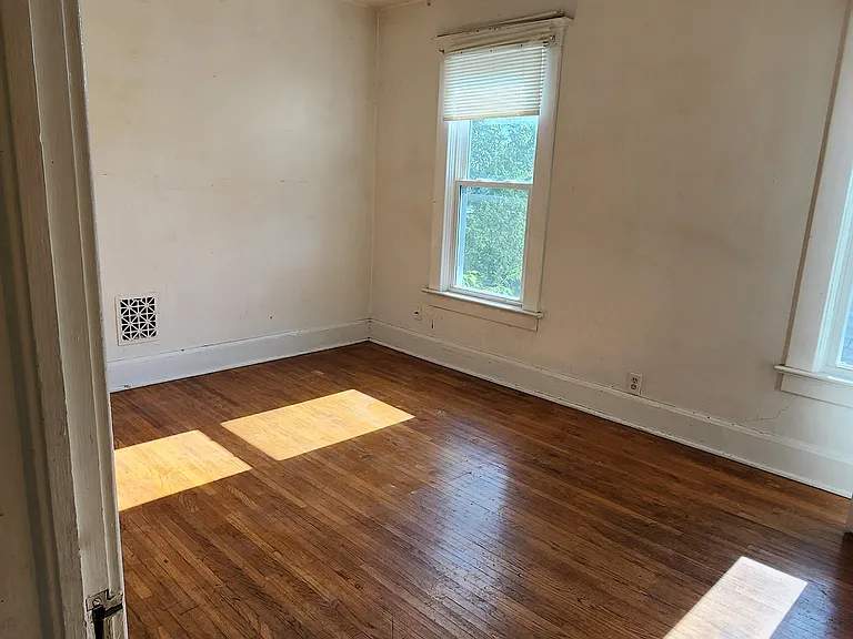 1206 S Galena Ave — Photo 11