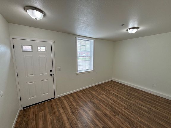 2nd image of 200 Railroad Ave #5