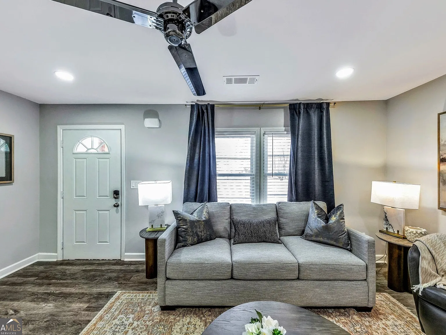 4 bed, 2.0 bath, 1452 sqft, $5,100 — Photo 4