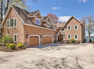 7109 Belding Rd NE, Rockford, MI 49341