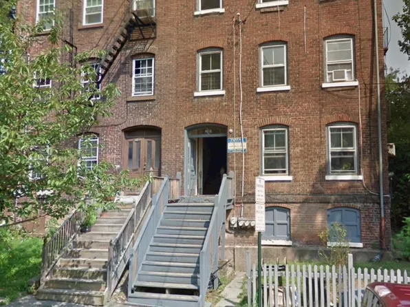 20 Edward St #E, Newburgh, NY 12550