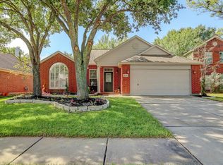 20319 Peach Mountain Ln, Cypress, TX 77433