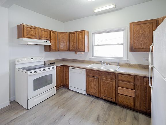 2nd image of 42 McKinley Ave S