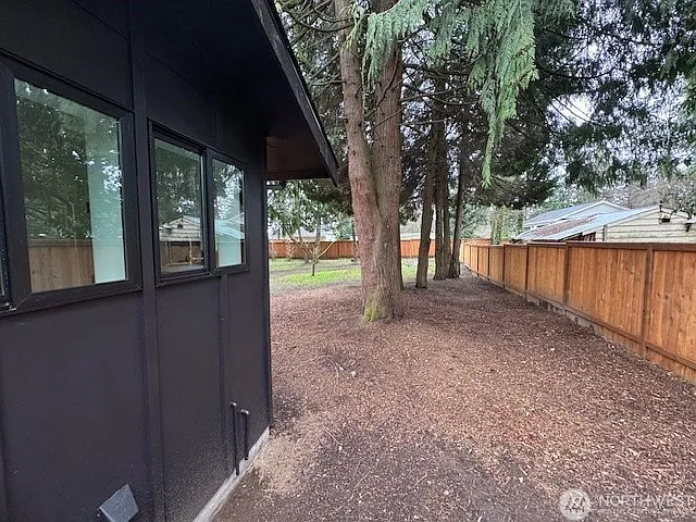 209 SW 132nd St — Photo 4