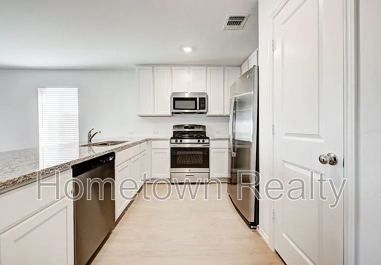 3303 NW 149th St — Photo 12