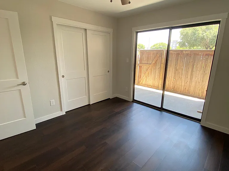 1202 Thorpe Ln #709 — Photo 7