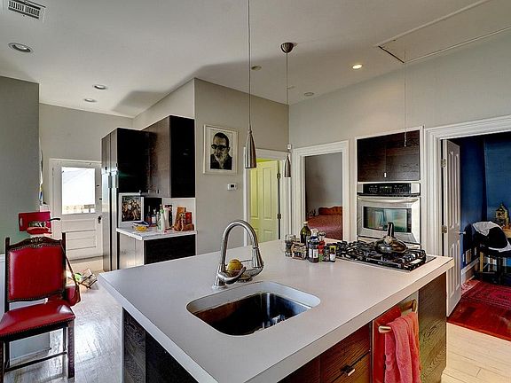 5th image of 36 Chapin Ave #3