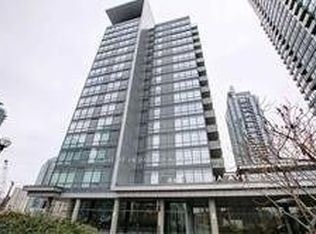 4 K Spadina Ave #322, Toronto, ON M5V 3Z9