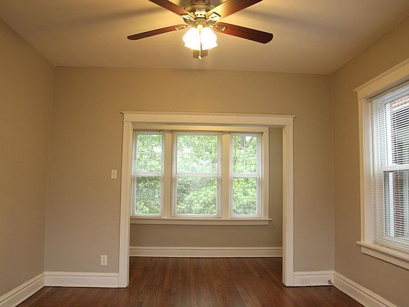 3rd image of 6432 Alamo Ave #2E
