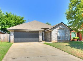 12281 SW 10th St, Yukon, OK 73099