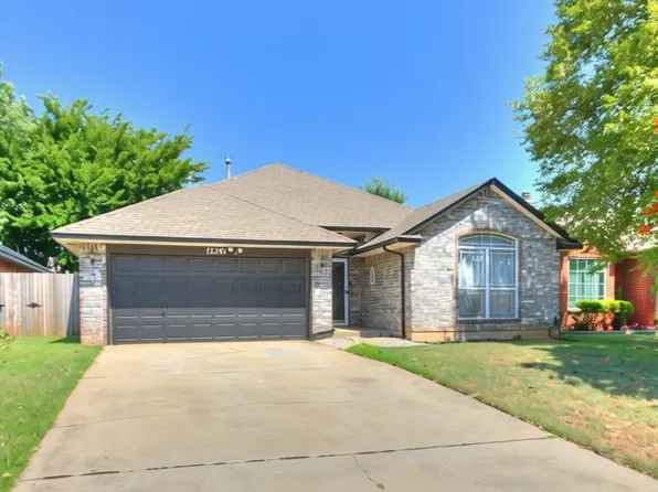 12281 SW 10th St, Yukon, OK 73099
