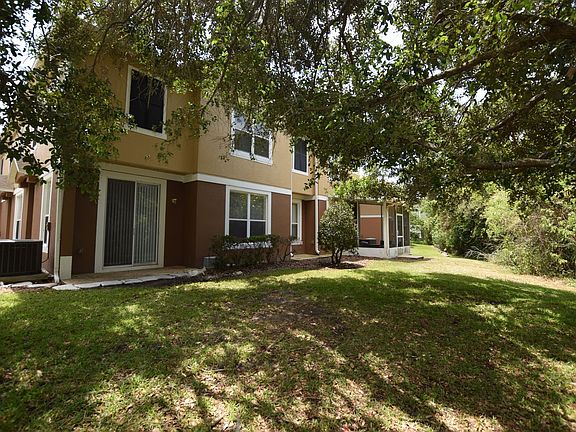 4th image of 15349 Oak Apple Ct #5B